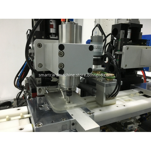Dual Interface Card Milling and Pulling Out Machine